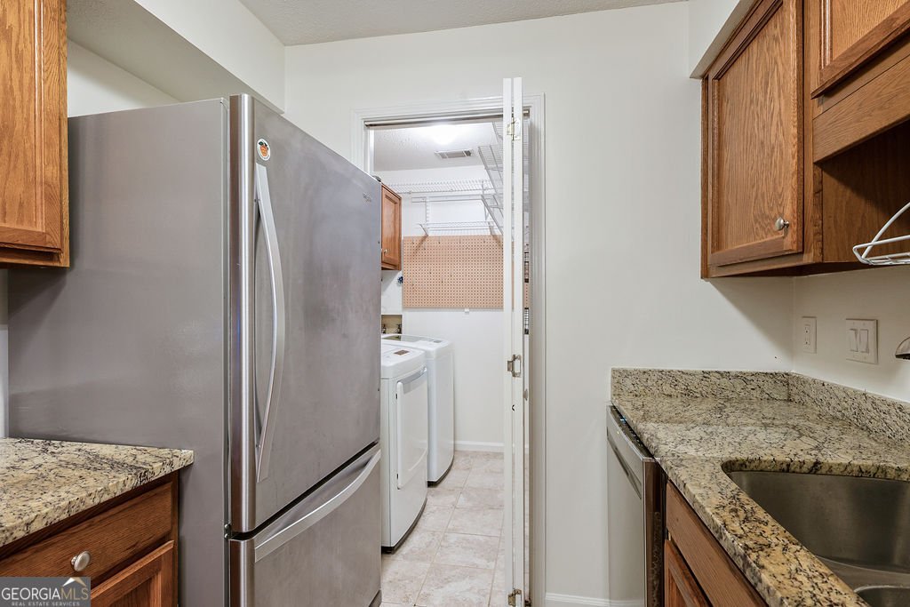 25206 Plantation Drive Atlanta - 16