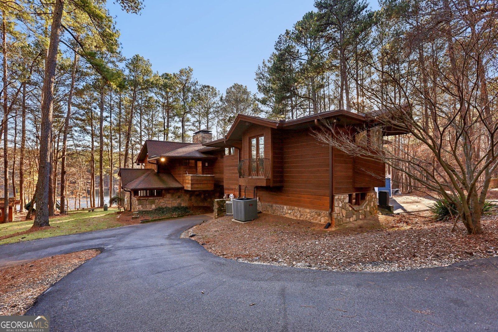 2513 Overlake Lane Stockbridge - 1
