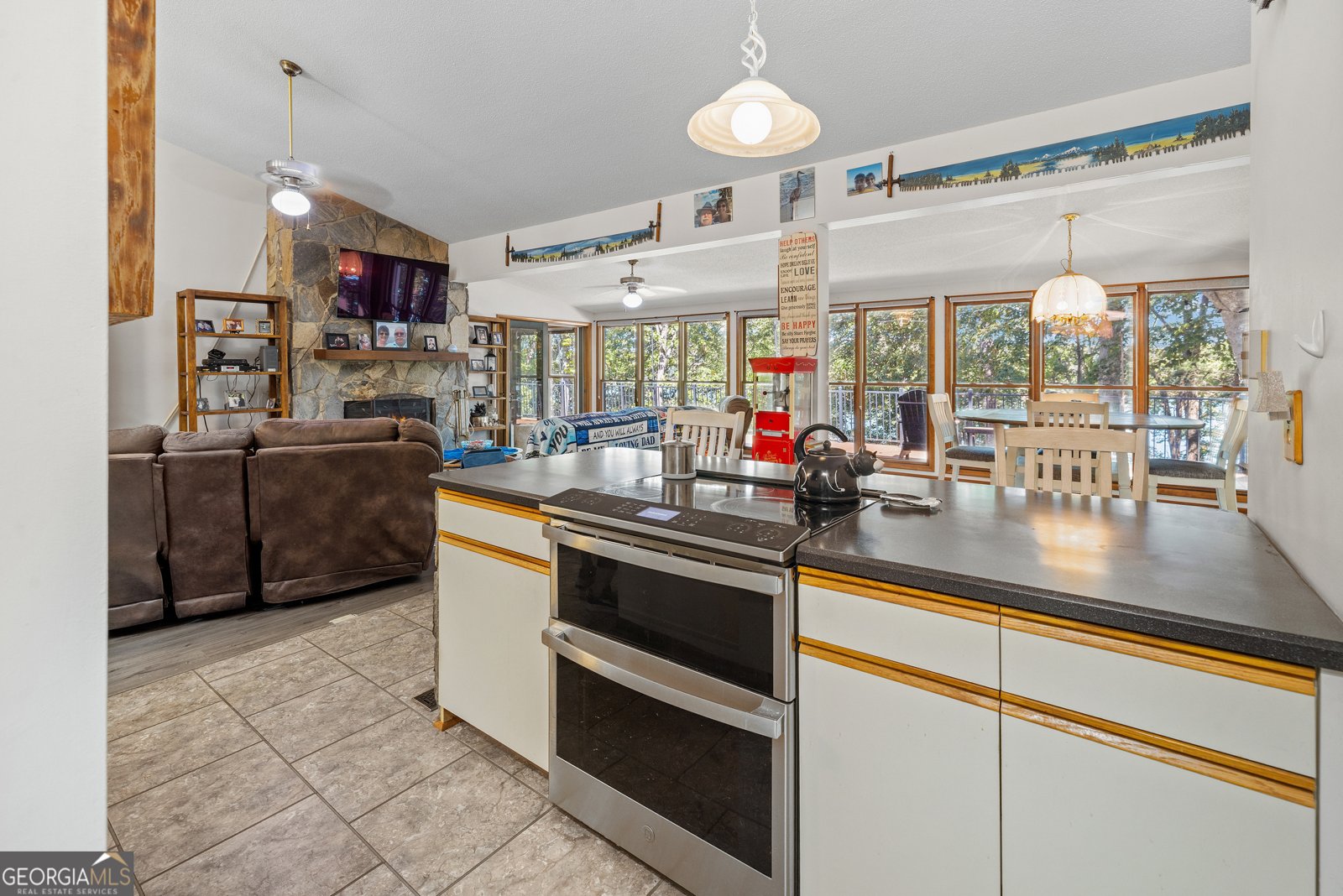 108 Tulip Lane Westminster - 10