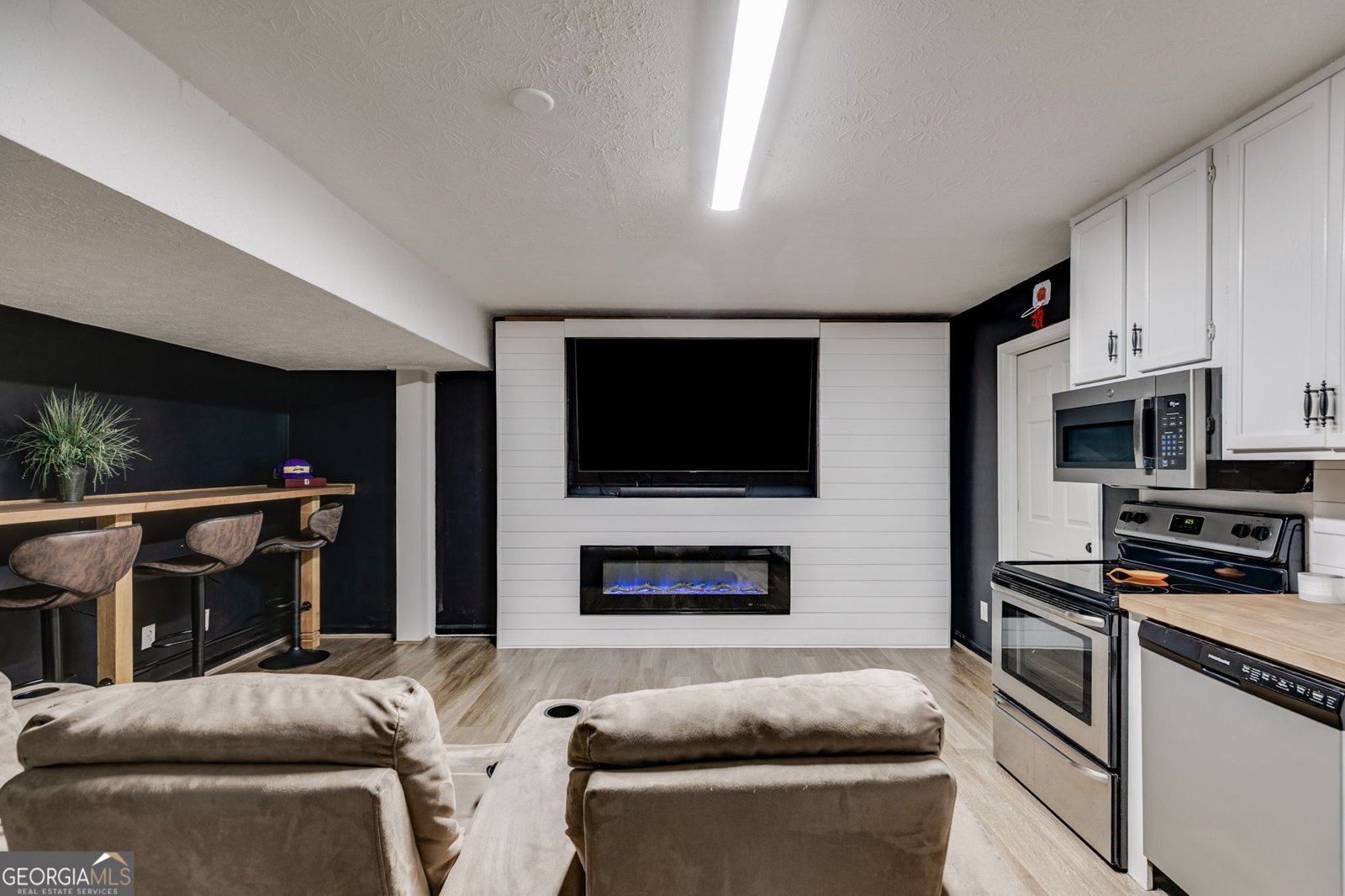 6240 River Ridge Drive Douglasville - 33