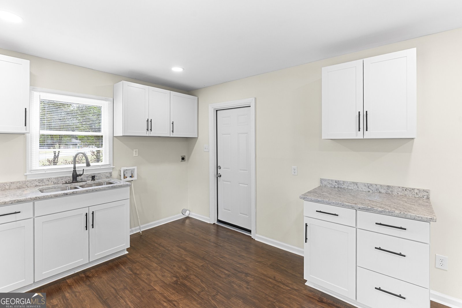 4167 Pershing Avenue Macon - 23