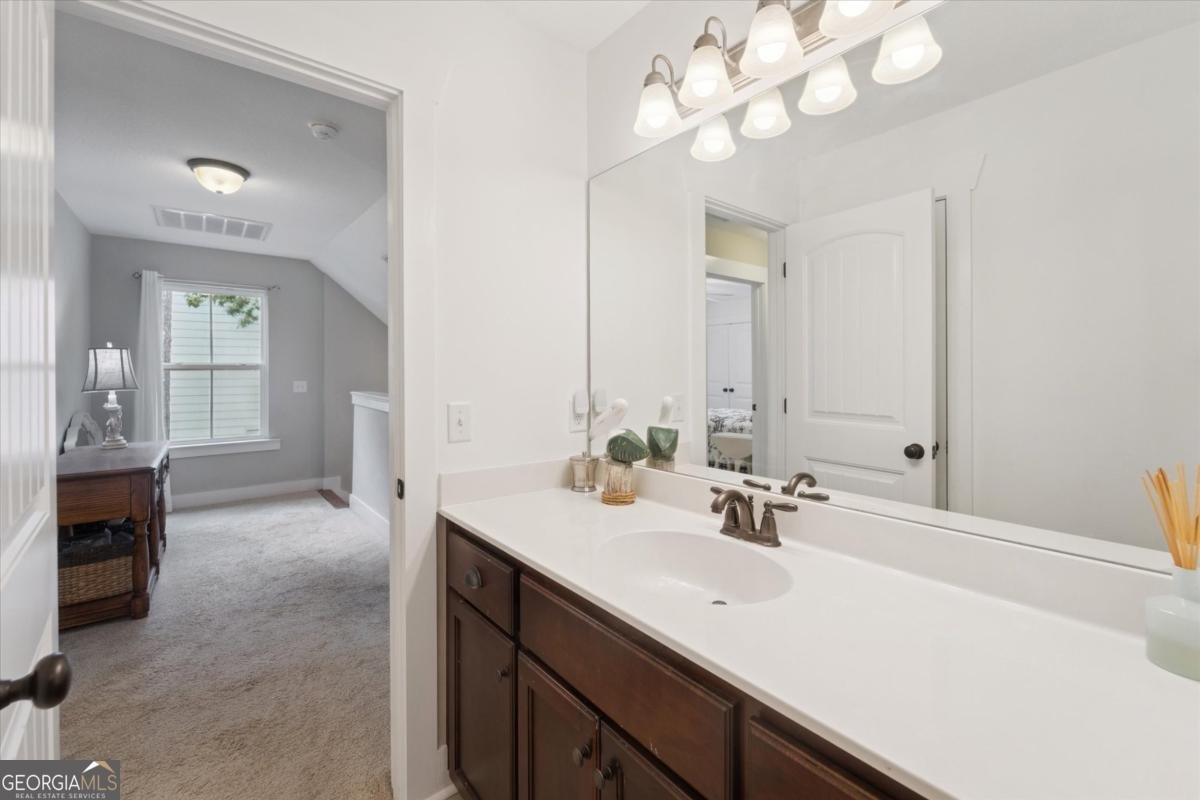 145 Blackjack Oak Drive Richmond Hill - 16