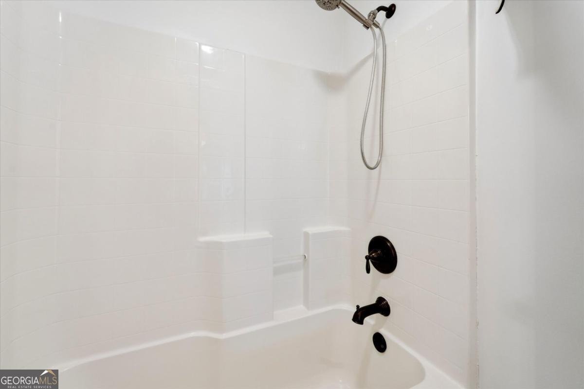 145 Blackjack Oak Drive Richmond Hill - 17