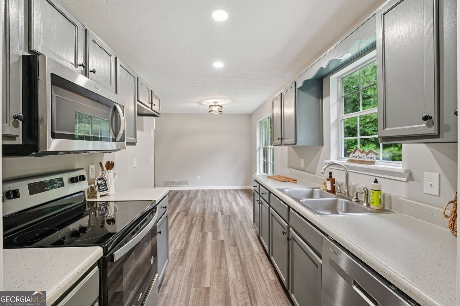 201 Rustin Drive Dallas - 2