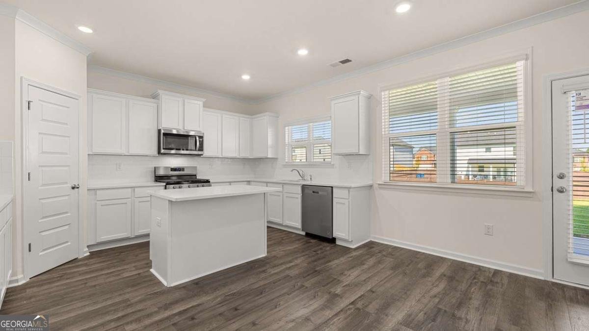 251 Sandy Oak Drive Loganville - 19