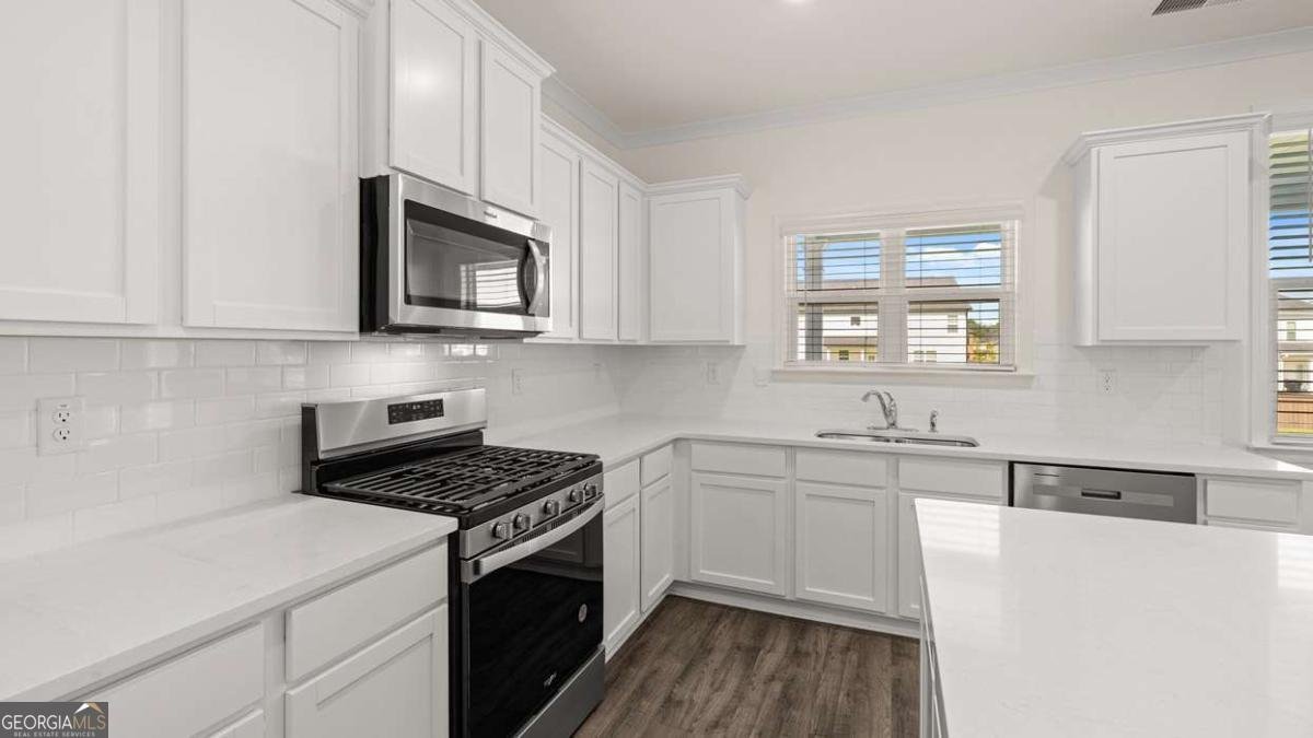 251 Sandy Oak Drive Loganville - 22