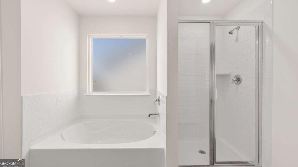 251 Sandy Oak Drive Loganville - 45