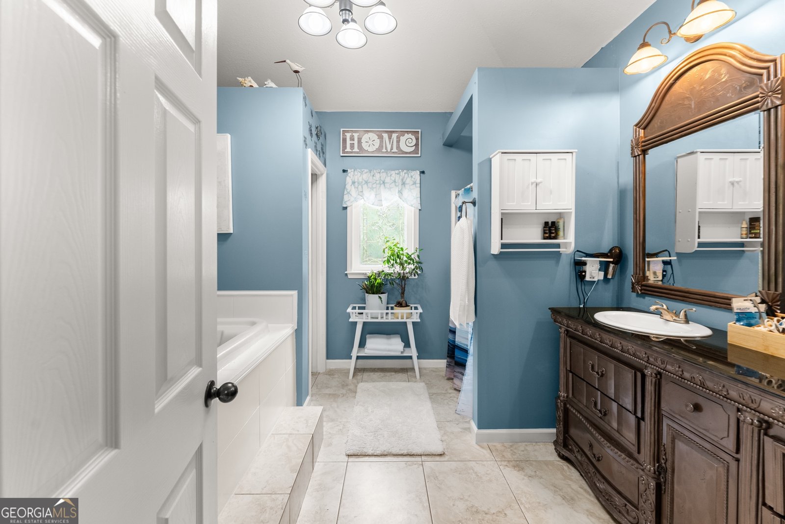 221 Grand View Drive Cleveland - 22