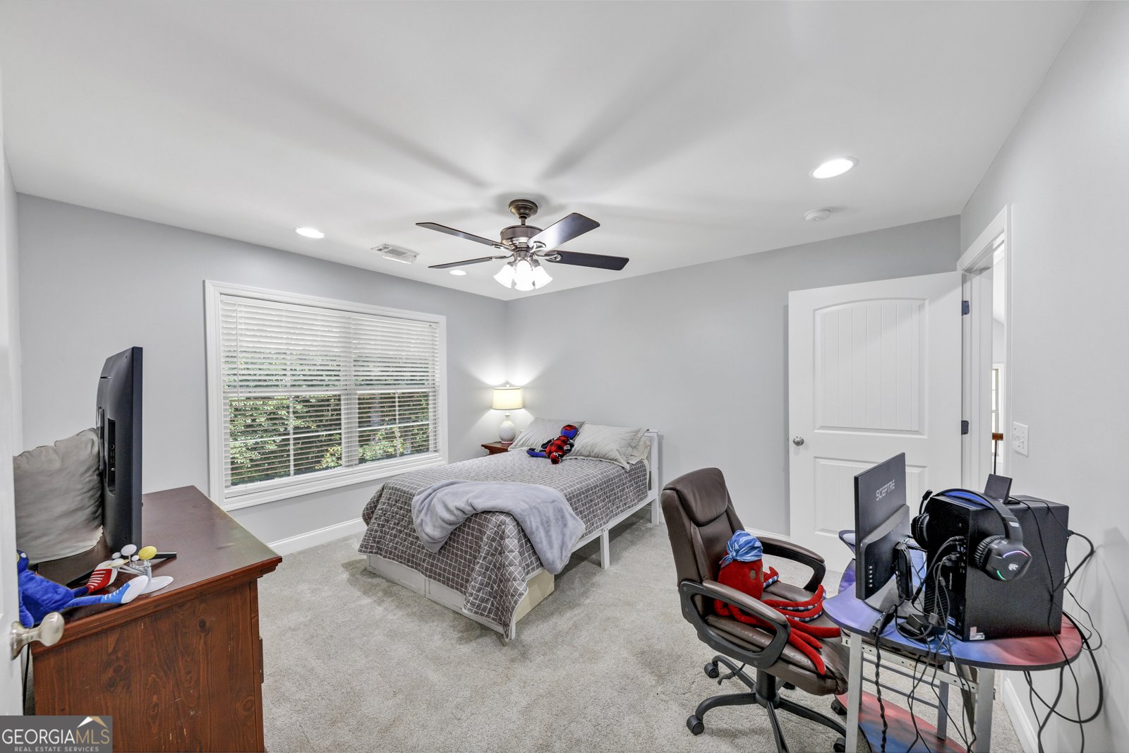 501 South River Drive Jackson - 32