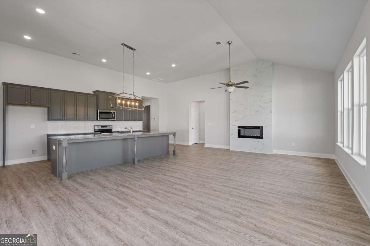 65 COOPER Drive Mansfield - 21