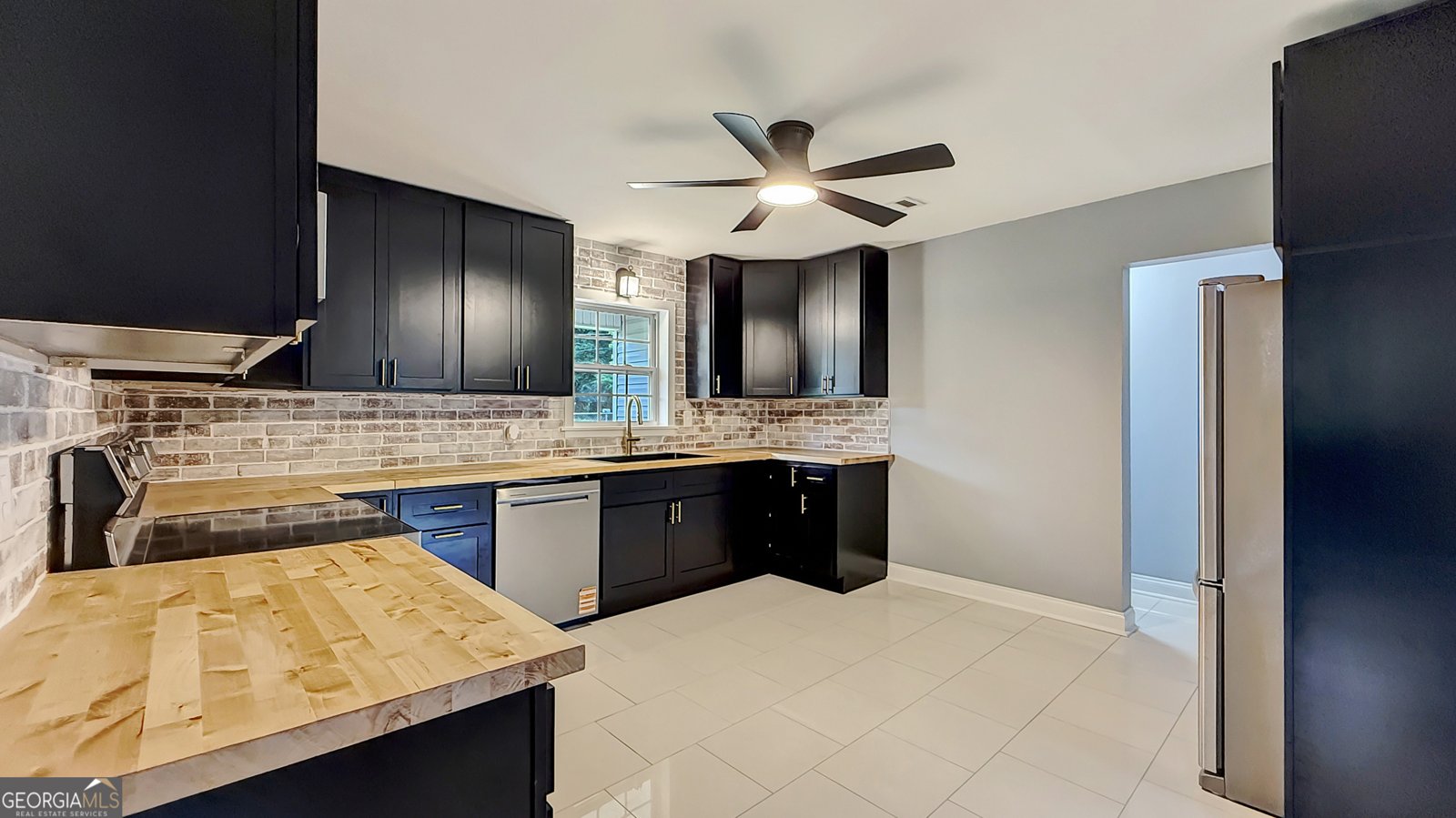 27 Charlie Street Summerville - 16