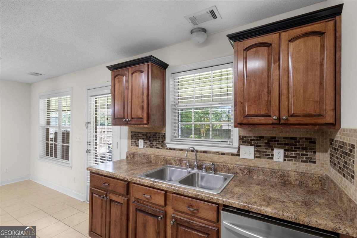 305 Sugarloaf Parkway Perry - 22