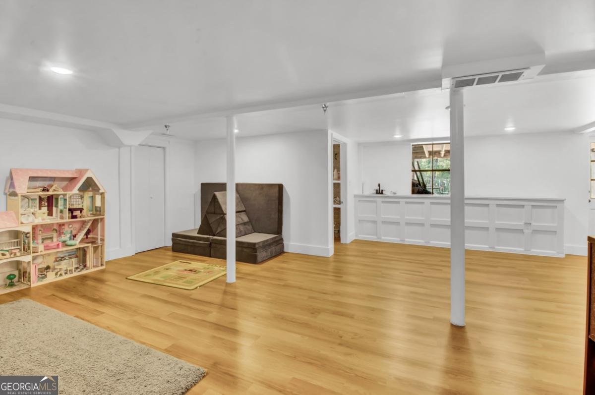 2975 Nursery Road Smyrna - 23