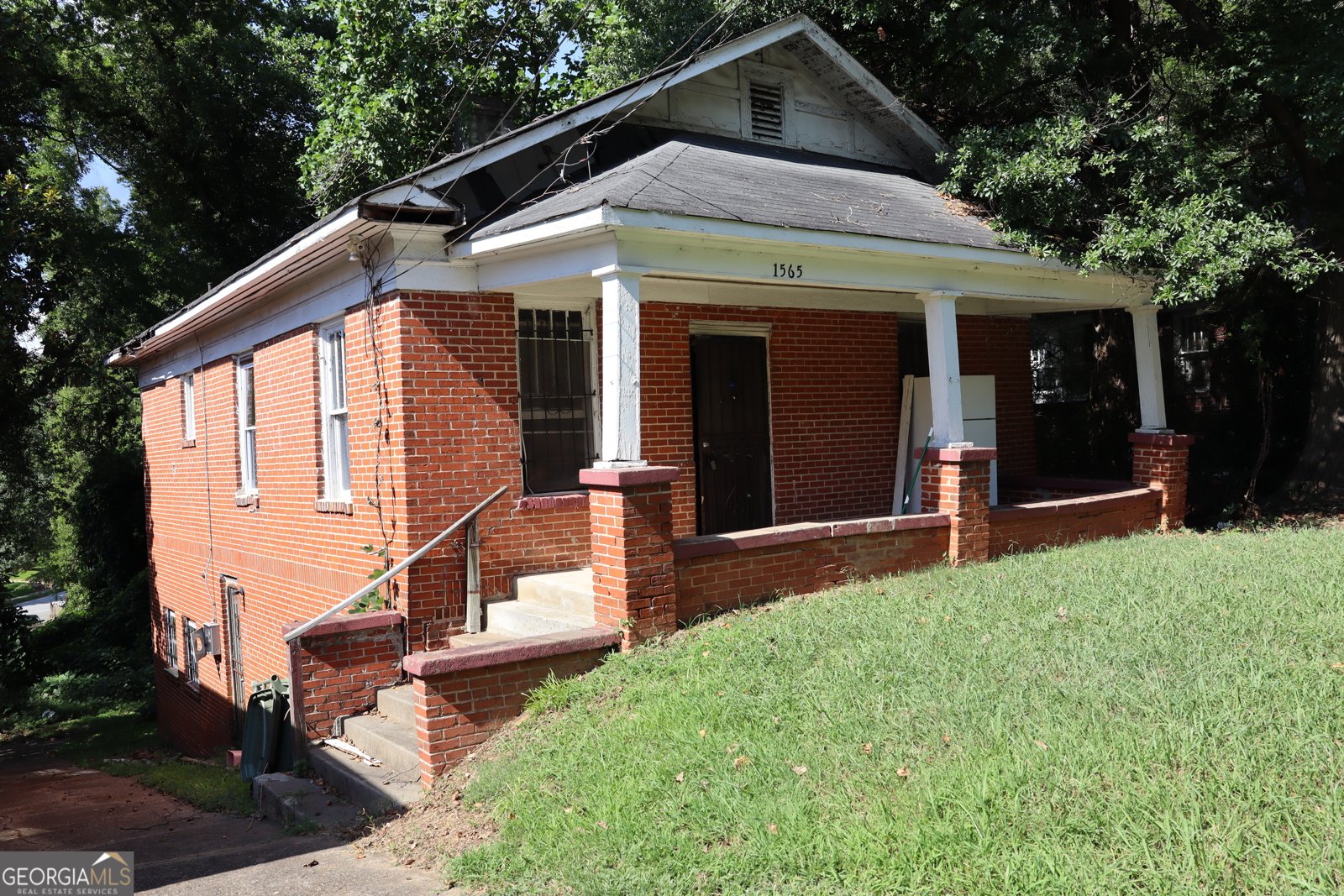 1565 Olympian Way Atlanta - 1
