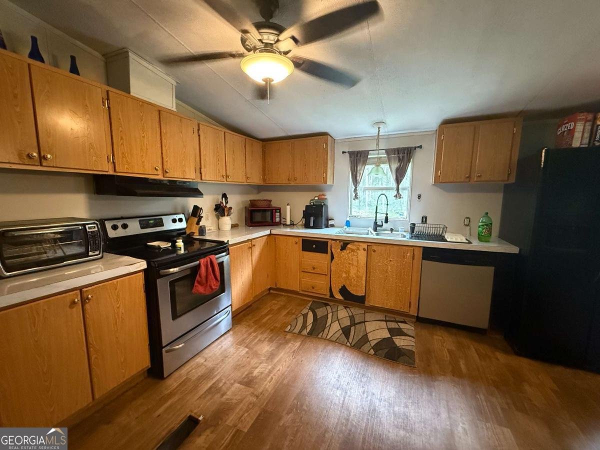 152 Creekside Way Metter - 2