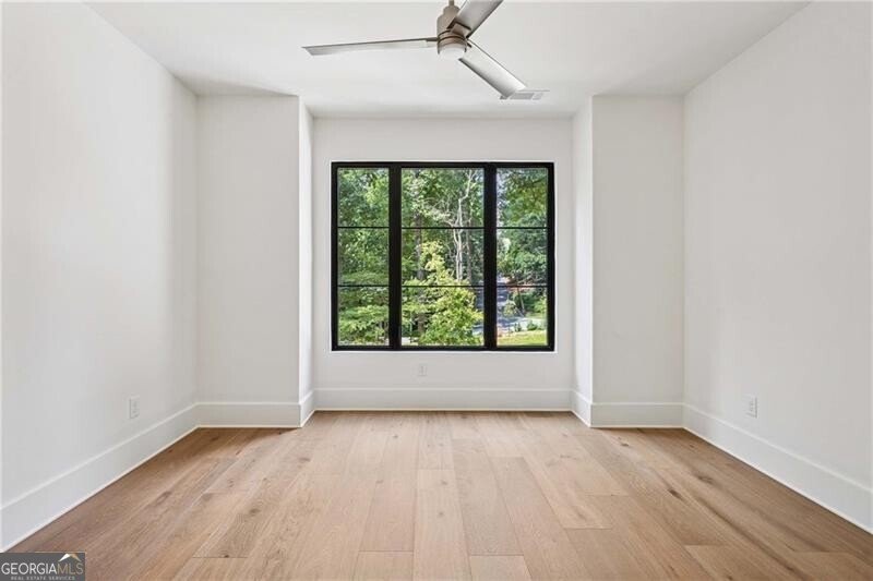 388 Londonberry Road Sandy Springs - 10