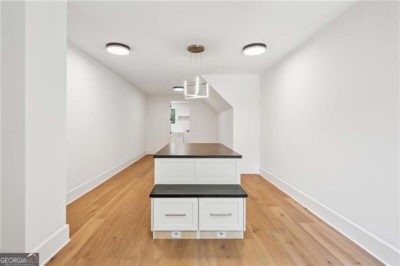 388 Londonberry Road Sandy Springs - 6
