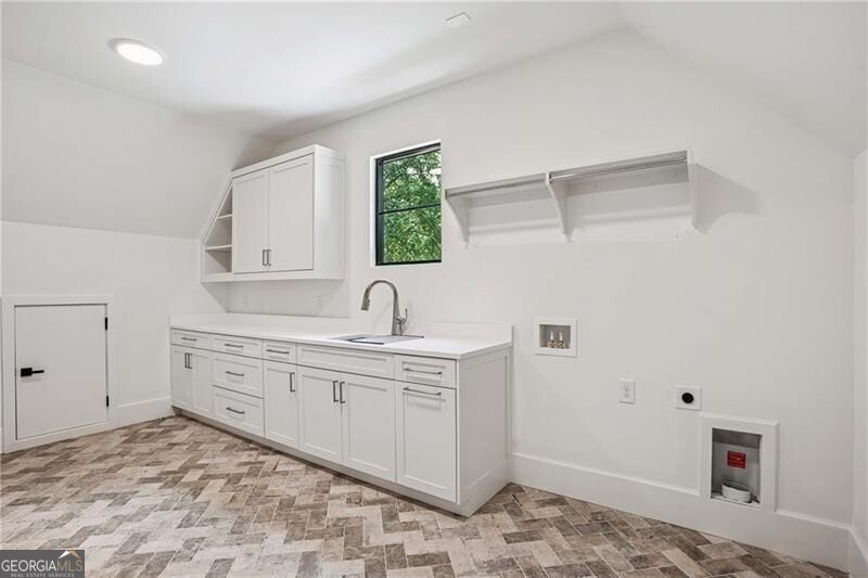 388 Londonberry Road Sandy Springs - 8