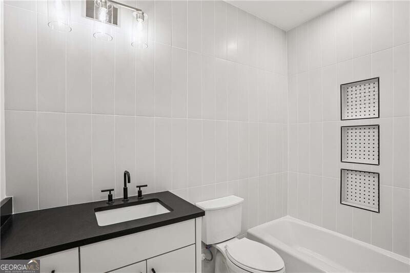 388 Londonberry Road Sandy Springs - 9