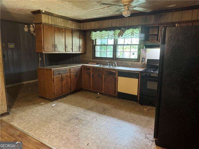 343 Academy Drive Dallas - 5