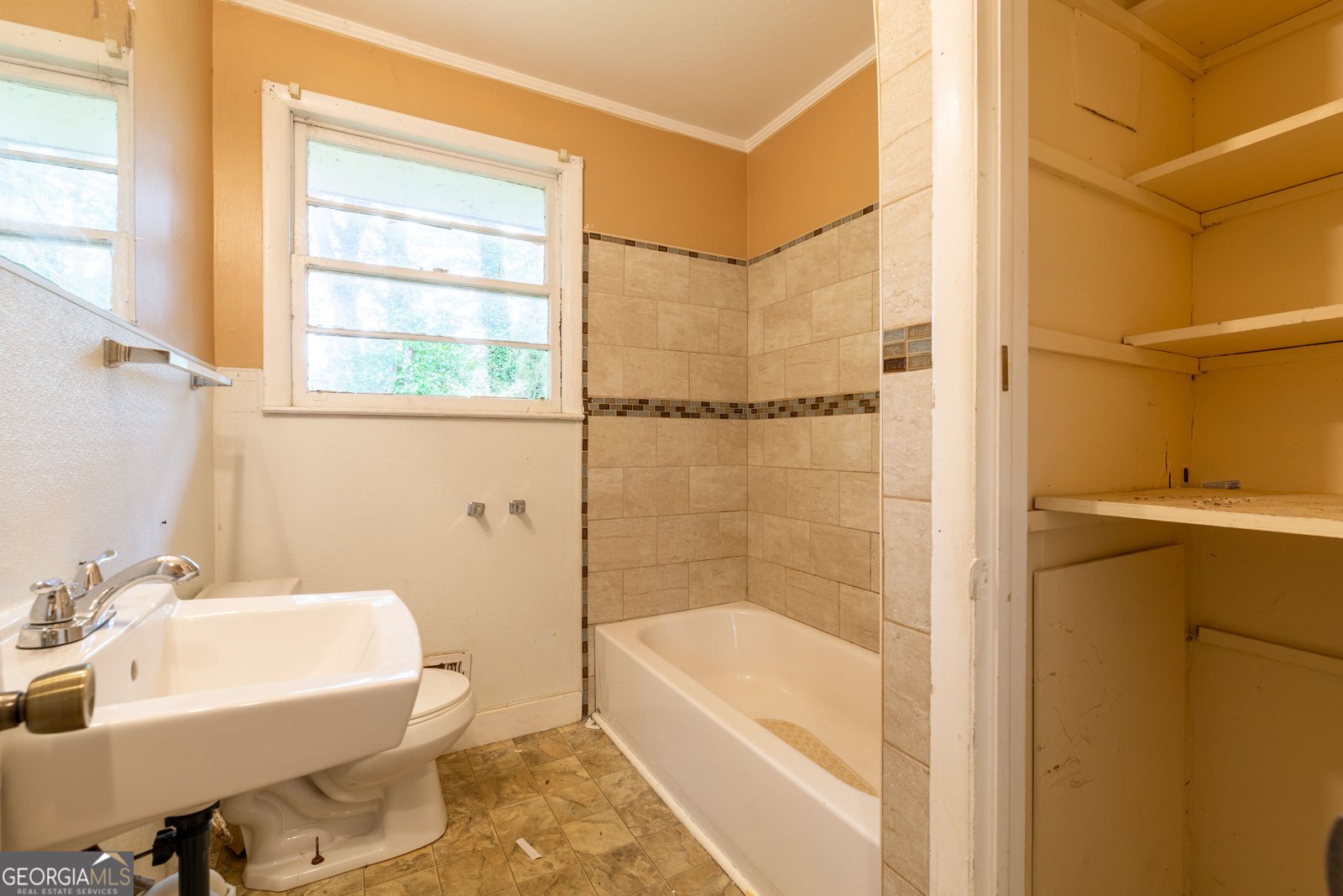 816 Needle Drive Forest Park - 16