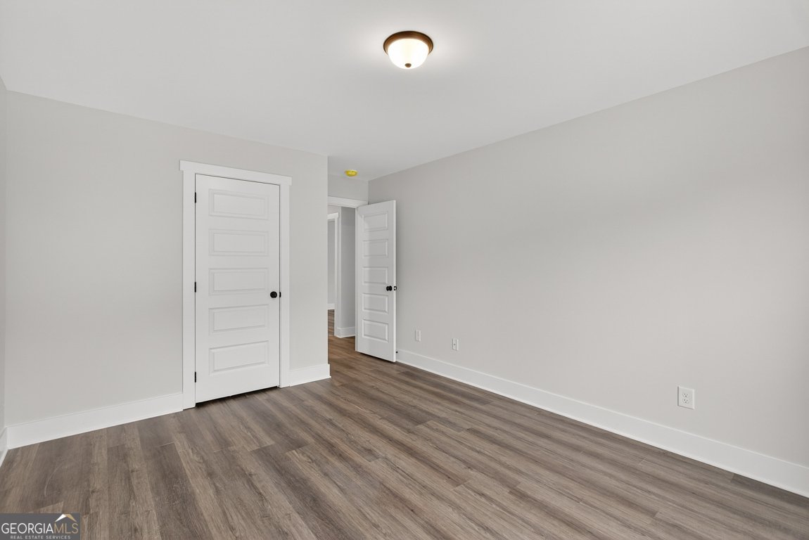 100 Mockingbird Lane Winder - 24