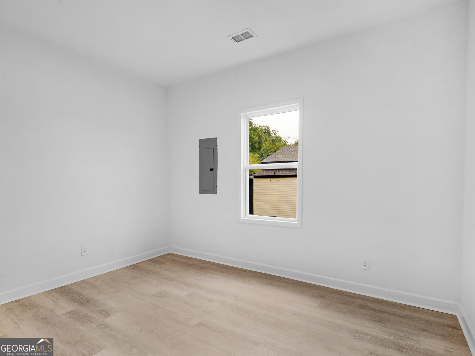 65 Elm Street Griffin - 11