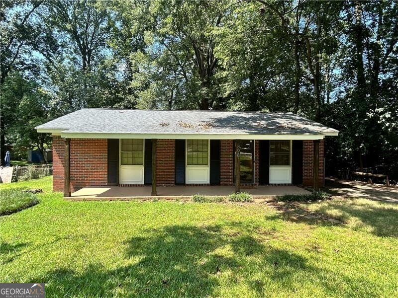 898 Verona Drive Clarkston - 1