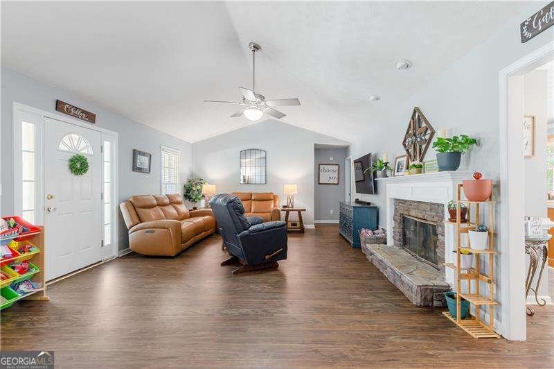 168 Springfield Way Dallas - 12
