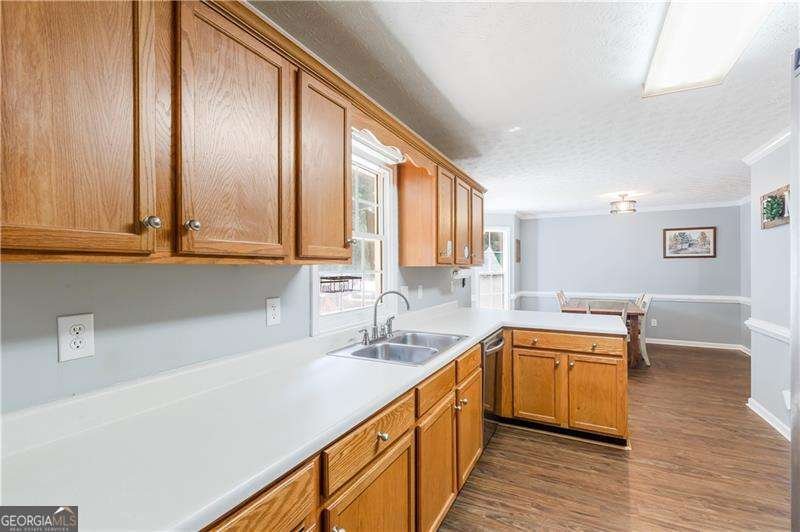 168 Springfield Way Dallas - 13