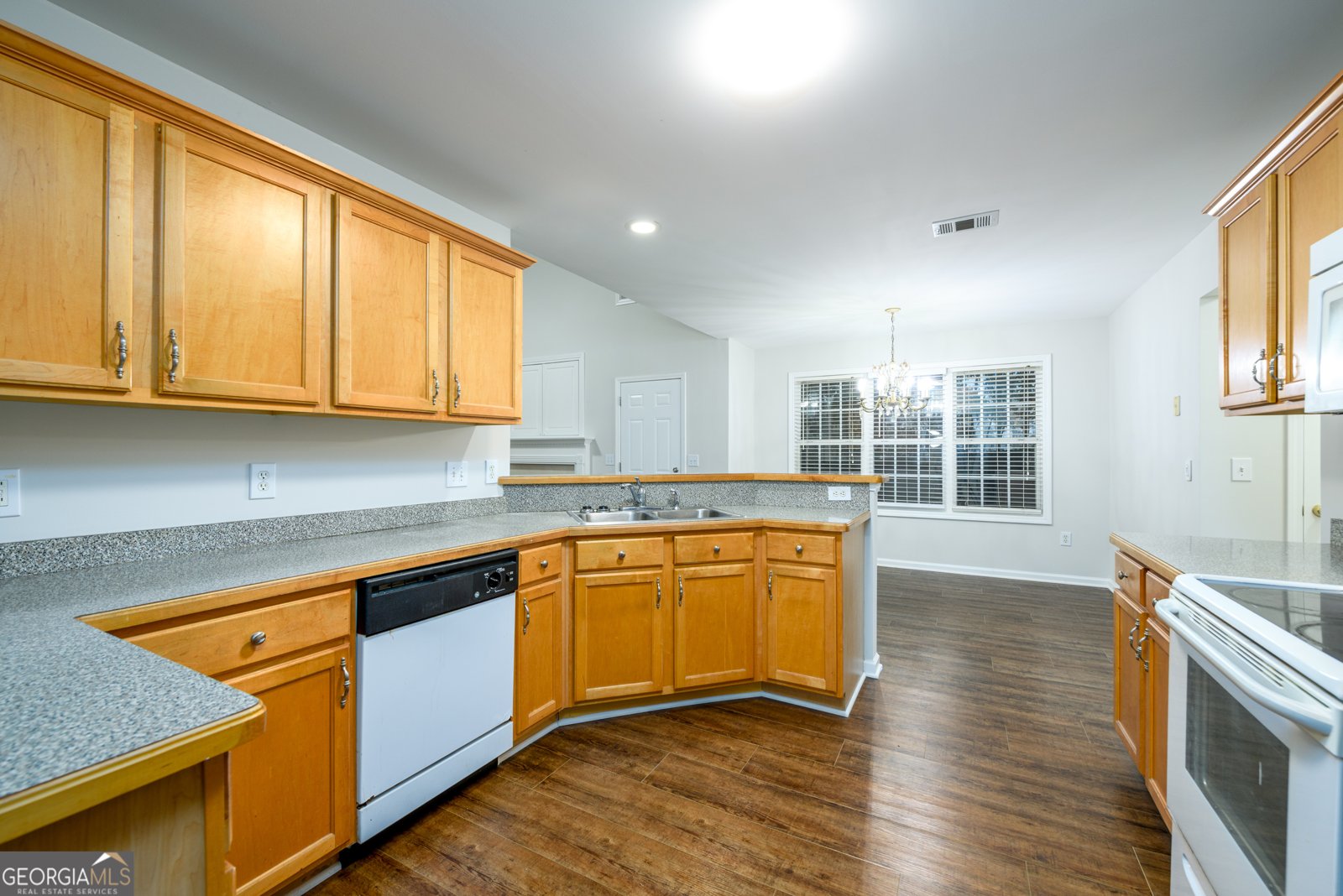 3385 Wrenwood Court Loganville - 11