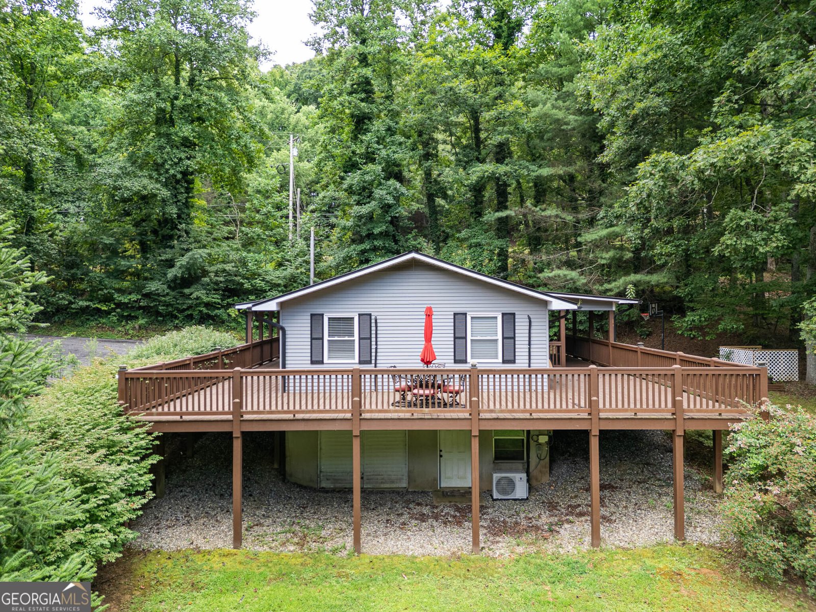 1386 Mulkey Gap Road Blairsville - 35