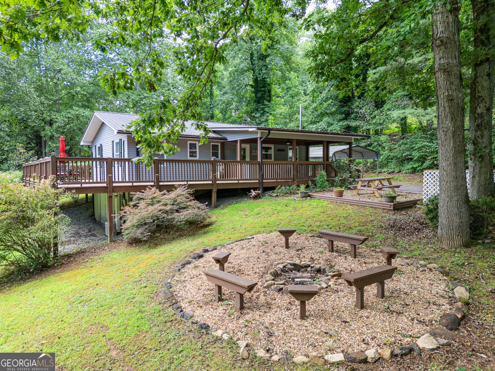 1386 Mulkey Gap Road Blairsville - 40