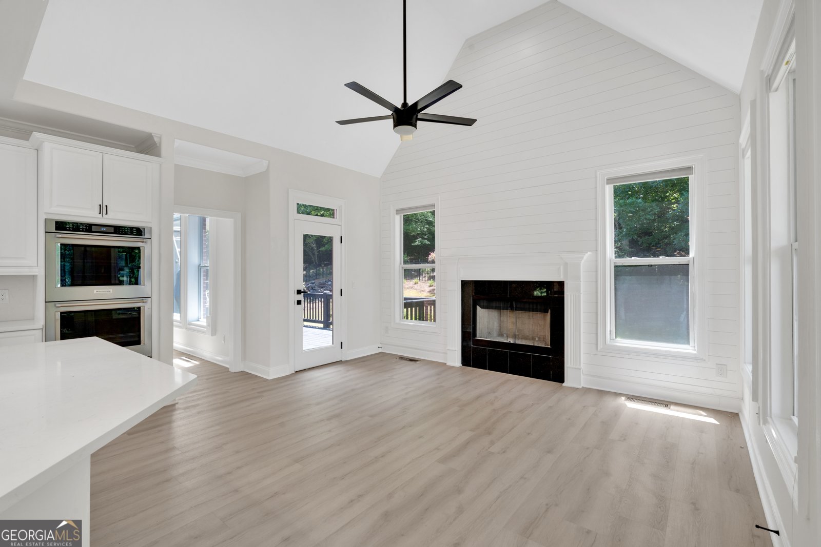 402 STRATFORD ESTATES Manor Canton - 20
