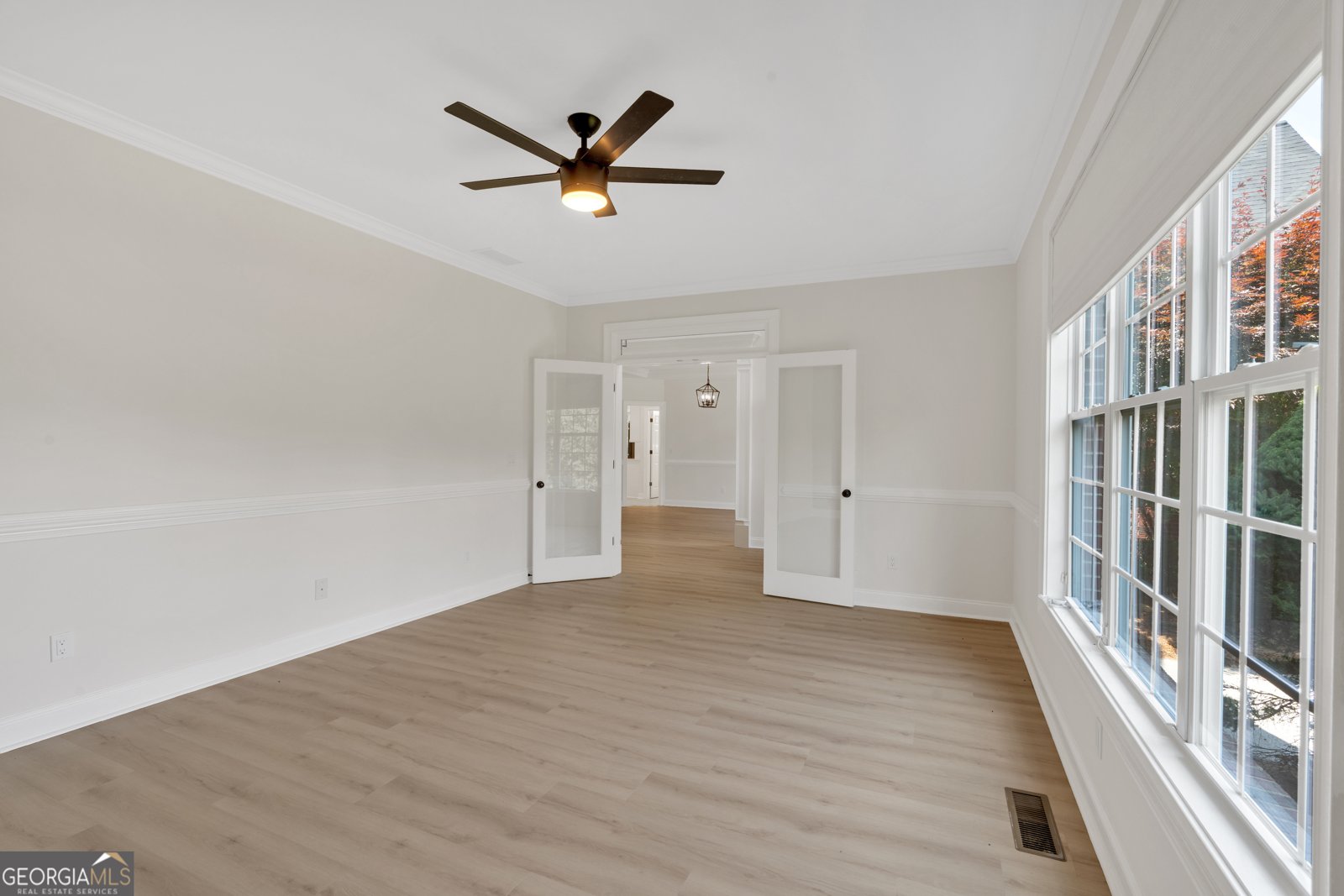 402 STRATFORD ESTATES Manor Canton - 23