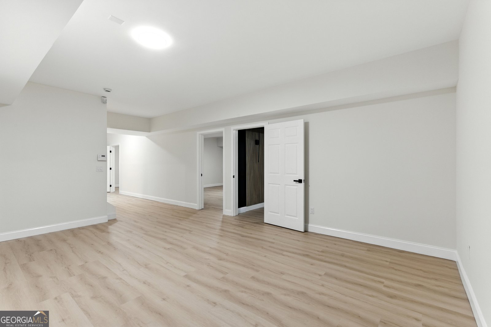 402 STRATFORD ESTATES Manor Canton - 4