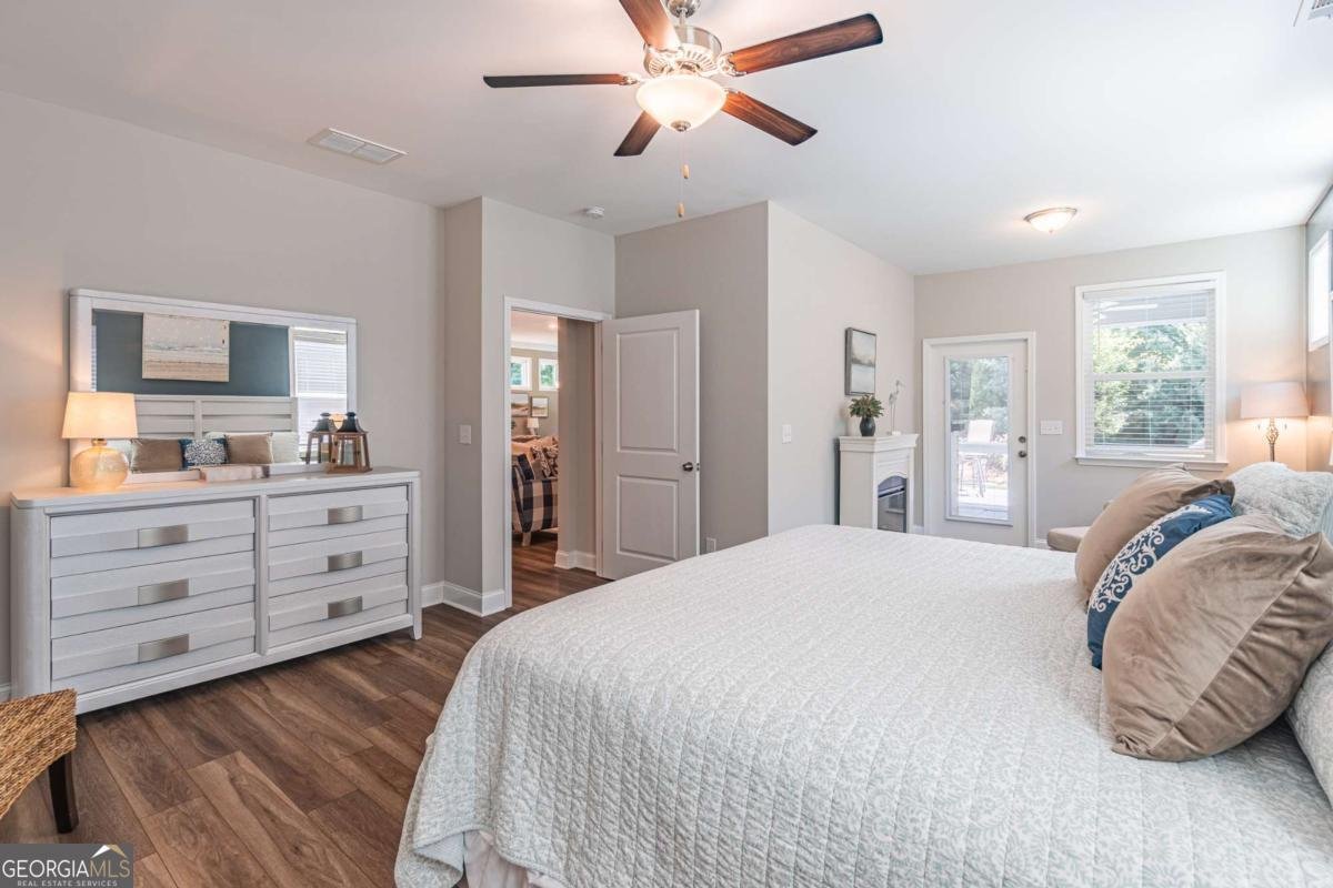 5122 Watchmans Cove Gainesville - 27