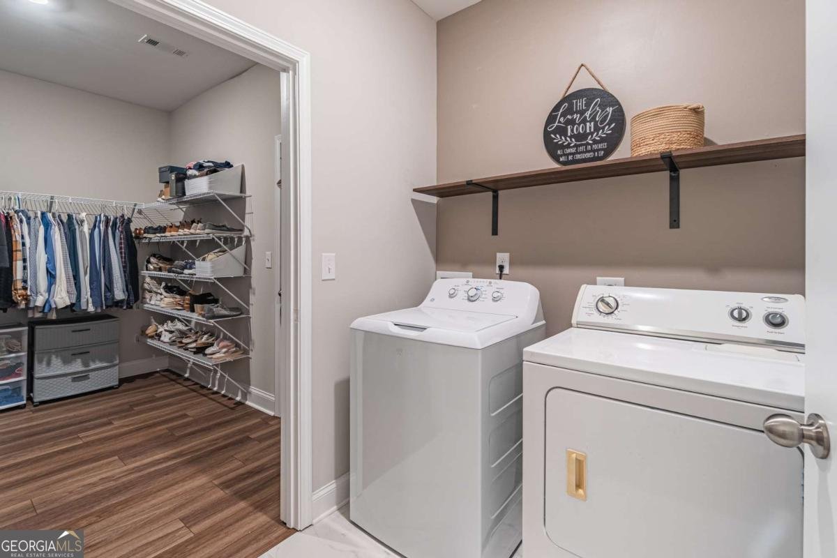 5122 Watchmans Cove Gainesville - 32