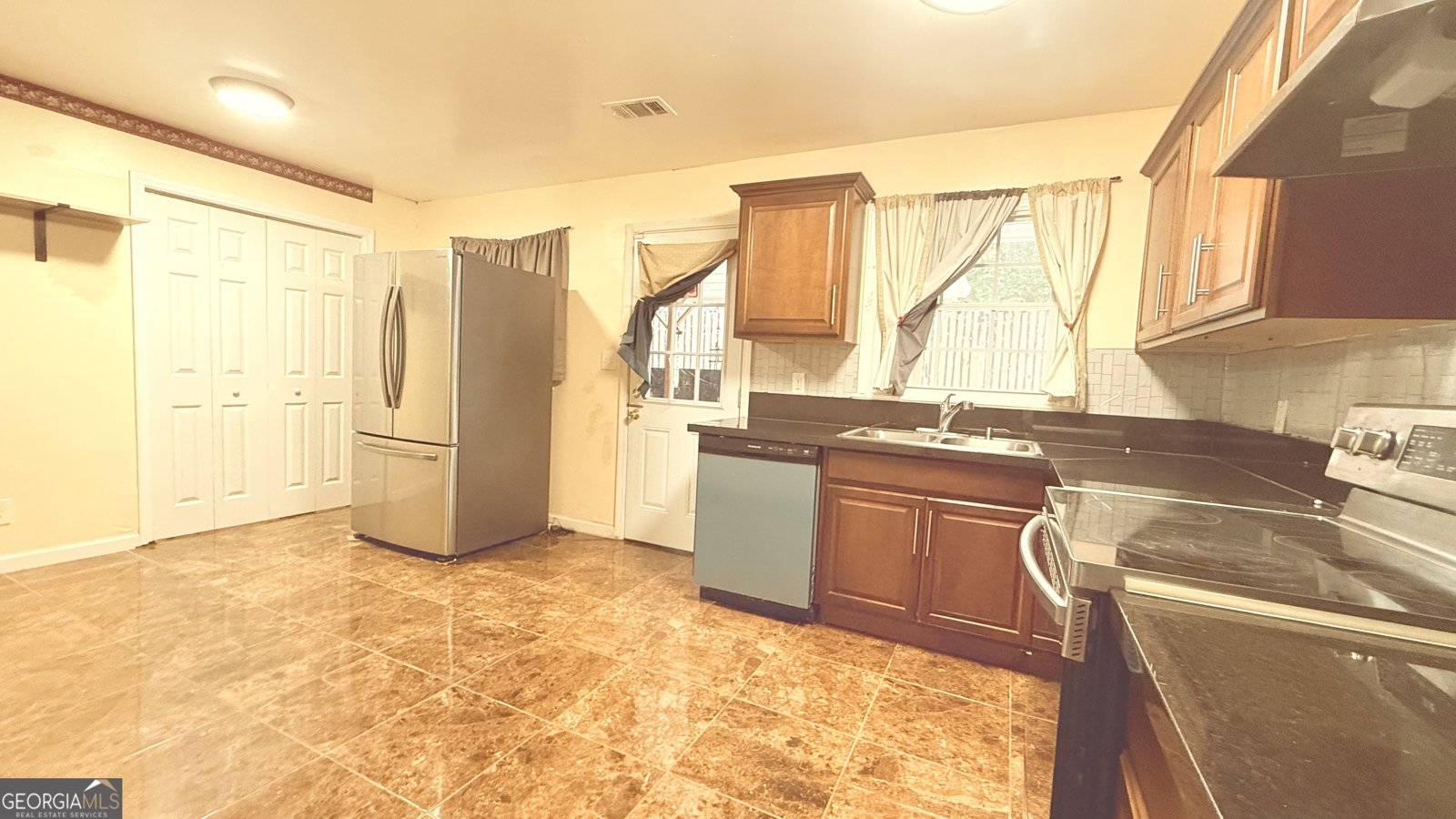 1367 Oakview Circle Forest Park - 14