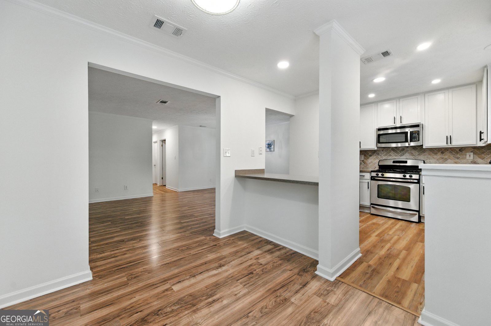 6806 Glenridge Drive Sandy Springs - 10