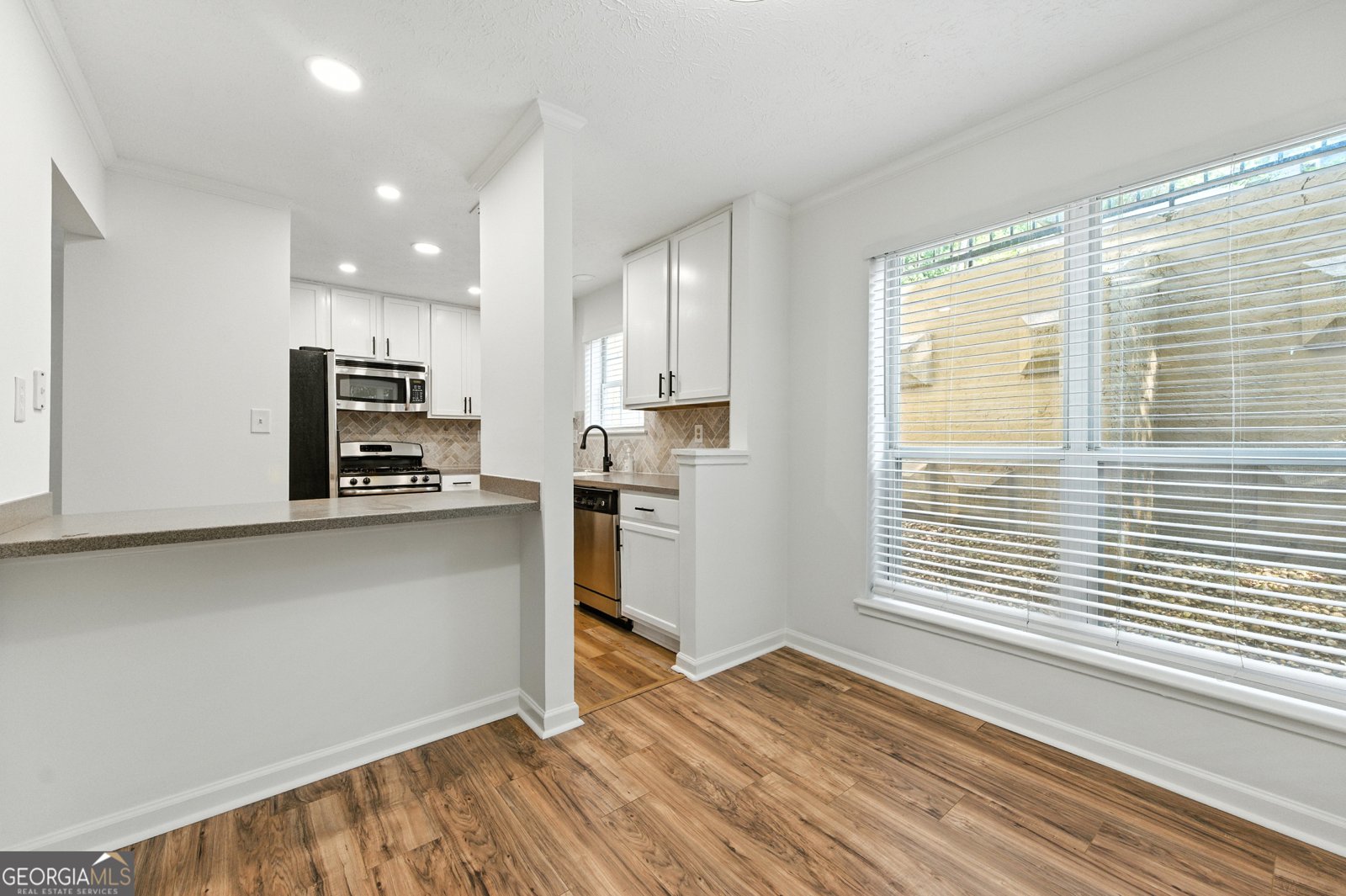 6806 Glenridge Drive Sandy Springs - 11