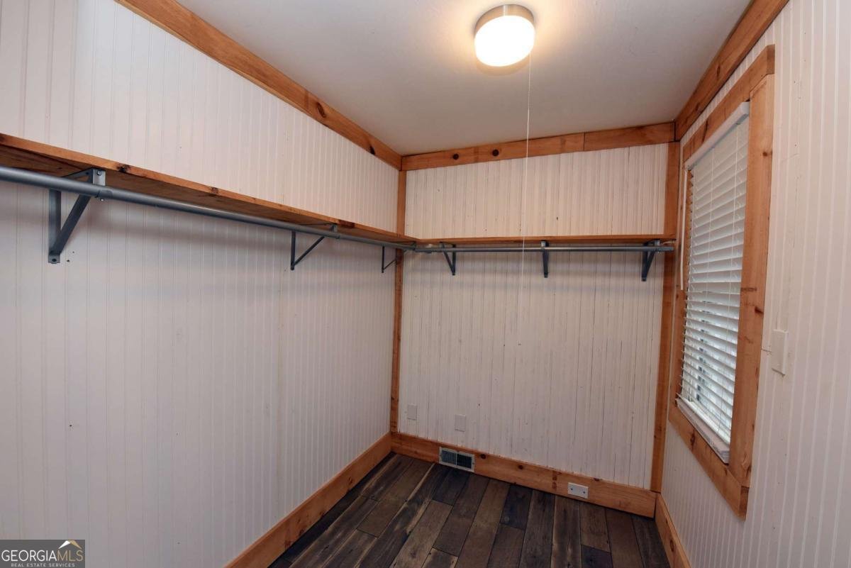 749 Hillcrest Drive Mccaysville - 26