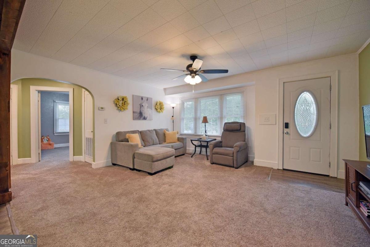 749 Hillcrest Drive Mccaysville - 27