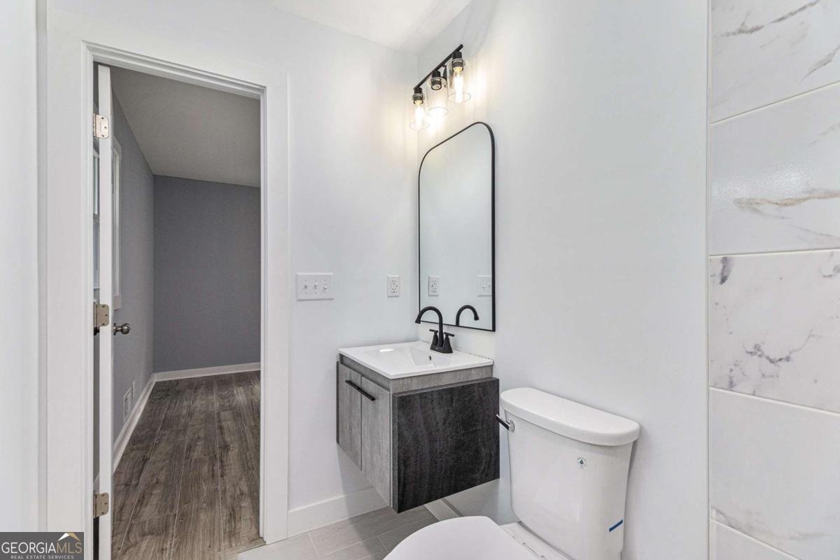 2110 Dobbins Drive Kennesaw - 24