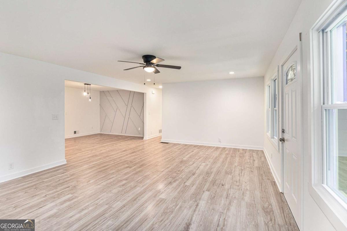 2110 Dobbins Drive Kennesaw - 5