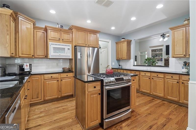 510 Huntington Drive Ball Ground - 27