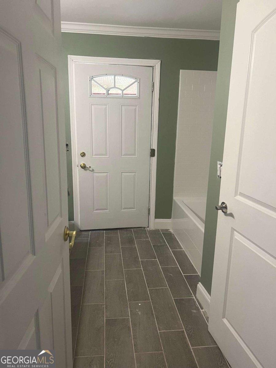 315 Newton Drive Adel - 6