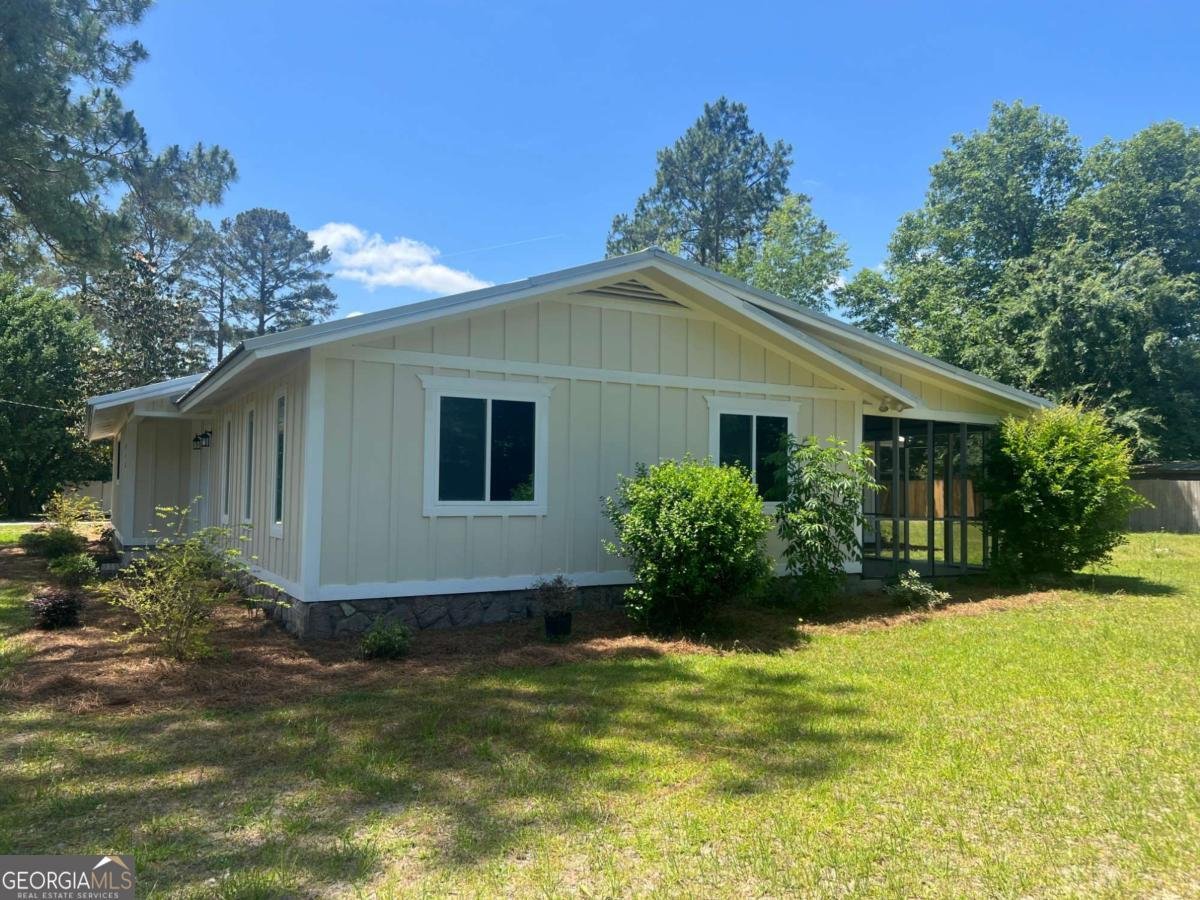 315 Newton Drive Adel - 7