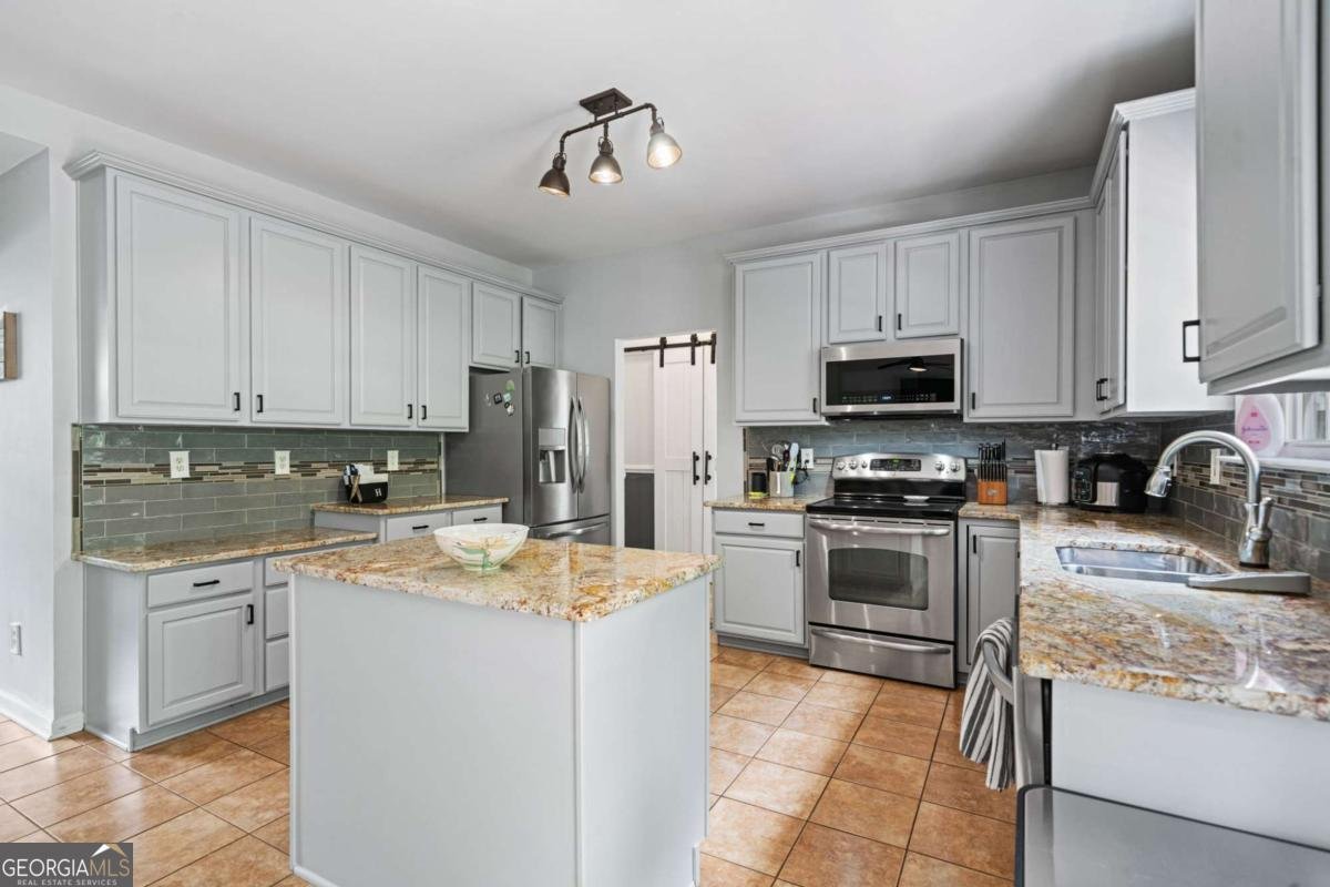 3725 Roxwood Park Drive Buford - 17