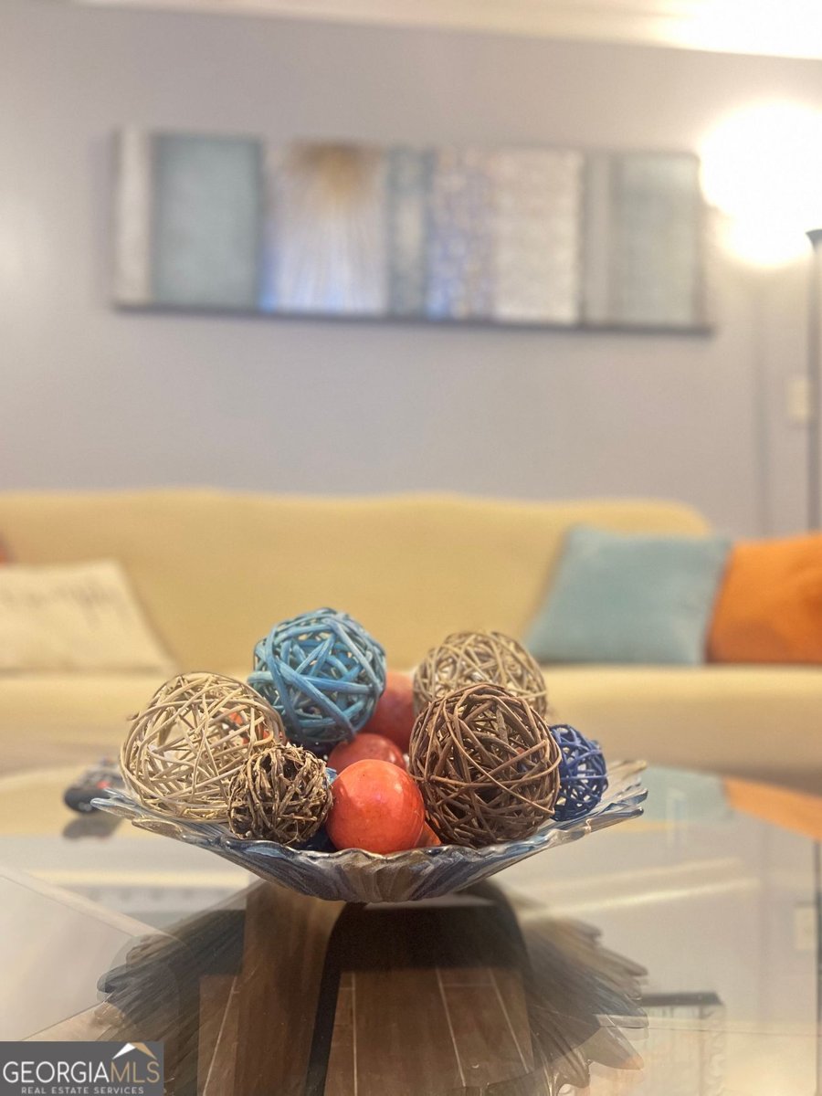 3629 EMBRY ATLANTA - 85